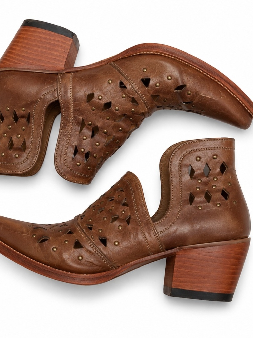 Ariat Dixon Studded Laser Cut Western Ankle Booties Brown Leather 8 Boho - Picture 7 of 16